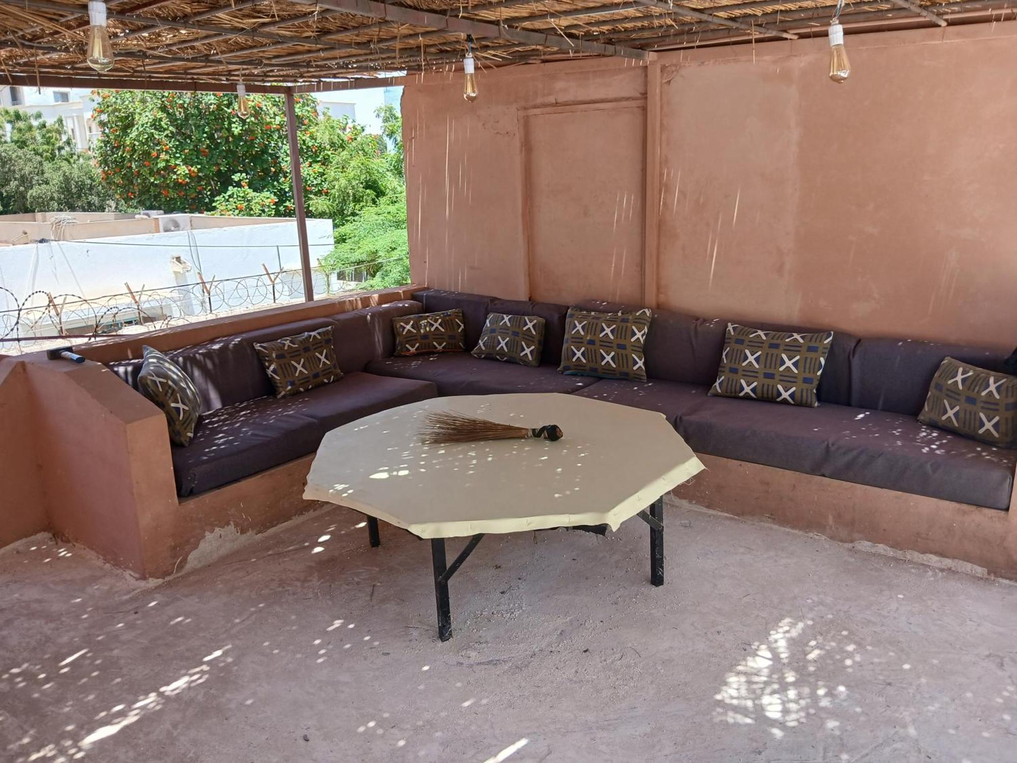 "Par 4 Chemins" - Atypical Stopover Nouakchott Eksteriør bilde